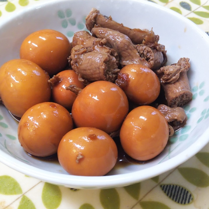 鶏もつ煮（鳥もつ煮）